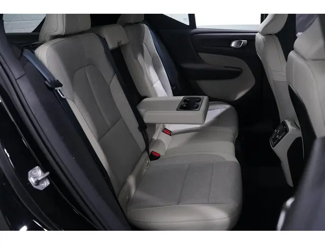 Volvo XC40 1.5 T3 Momentum Pro 2019 Benzine 42