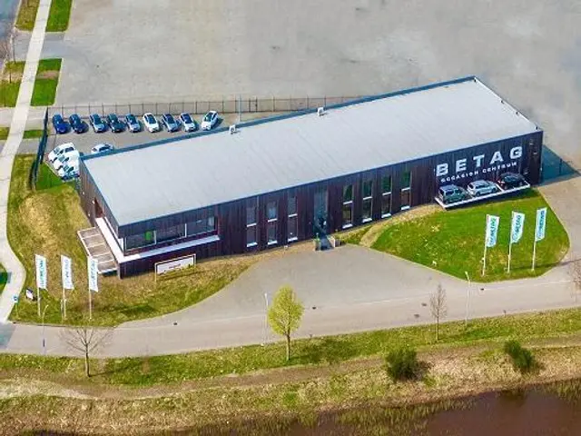 Peugeot 2008 1.2 Hybrid 136 GT 2024 Hybride Benzine 46