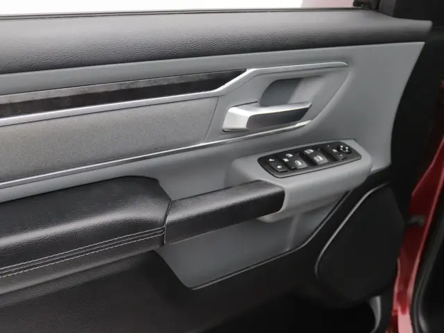 Dodge Ram 1500 BIG HORN 4X4 Camera 2020 LPG/Gas 24
