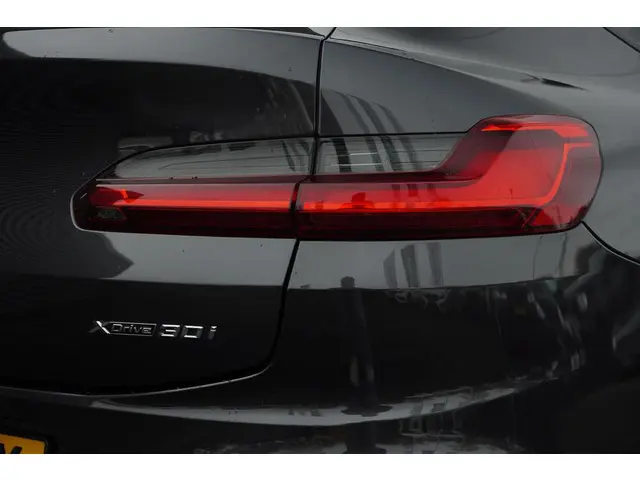 BMW X4 xDrive30i High Executive 2019 Benzine 28