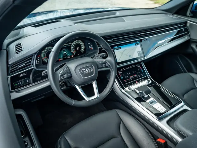 Audi Q8 55 TFSI quattro 2024 Benzine 34