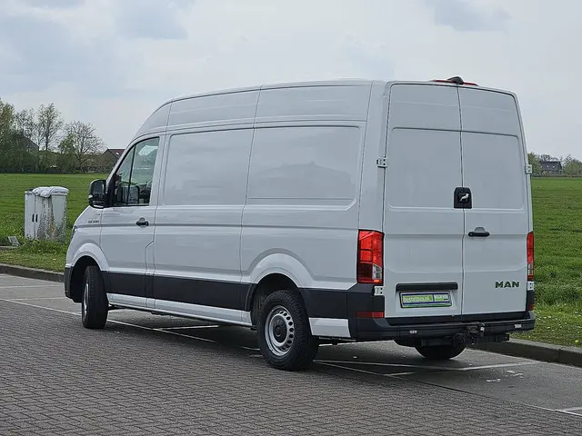 MAN TGE 3.180 2021 Diesel 6