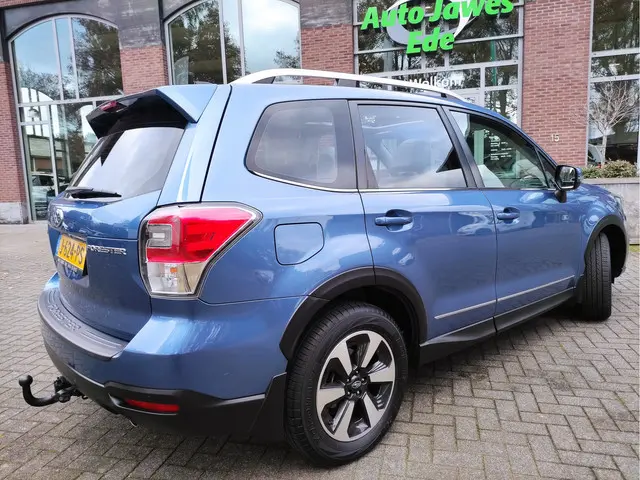 Subaru Forester 2.0 Luxury 2018 Benzine 6