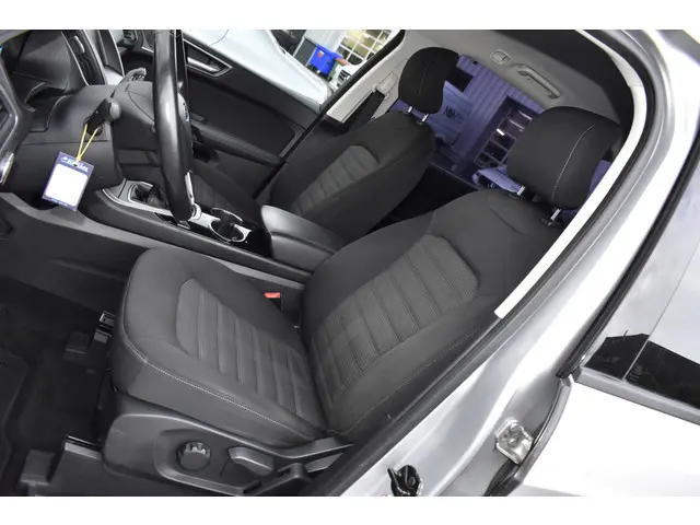 Ford Galaxy 1.5 Trend 2015 Benzine 6