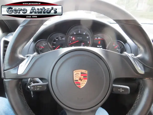 Porsche Cayenne 3.6 nl-auto vol opties 2013 Benzine 6