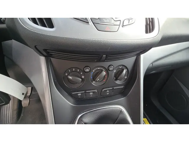 Ford C-MAX 1.0 Edition 2014 Benzine 25