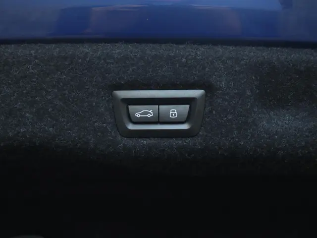 BMW M5 Sedan 2025 Hybride Benzine 11