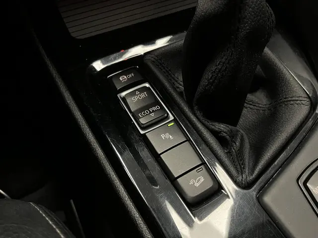 BMW X1 xDrive20i High Executive 2018 Benzine 35