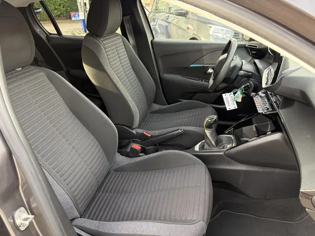 Peugeot 208 1.2 PureTech Blue Lease Active 2021 Benzine 17