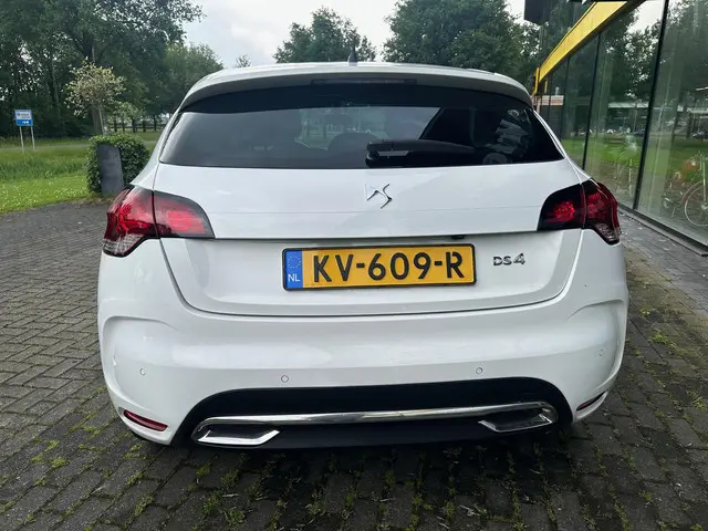 DS DS 4 1.6 THP Chic 2016 Benzine 8