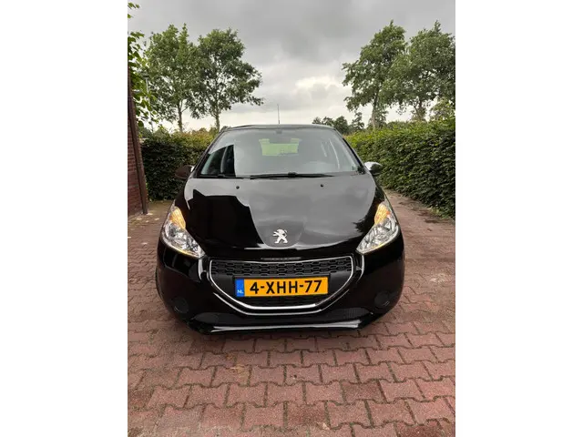 Peugeot 208 1.0 VTi LIKE 2014 Benzine 7