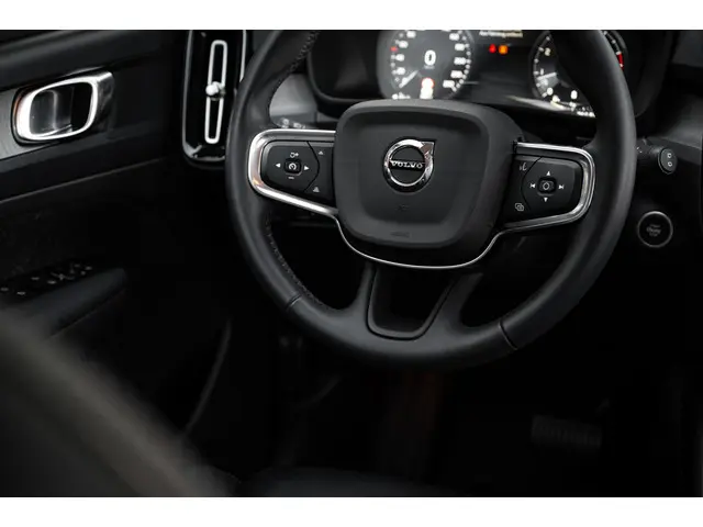 Volvo XC40 2.0 B4 Inscription 2021 Benzine 12