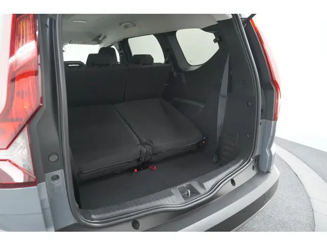 Dacia Jogger TCe 110 Extreme 2025 Benzine 68