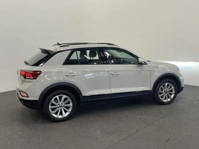 Volkswagen T-Roc 1.5 TSI Style 2024 Benzine 11