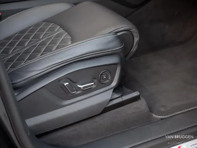 Audi Q8 55 TFSI e quattro S-Line 2021 Hybride Benzine 18