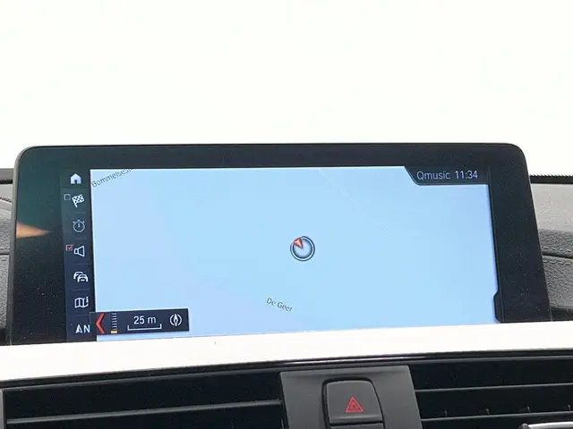 BMW 3 Serie 330i M Sport Edition 2018 Benzine 4