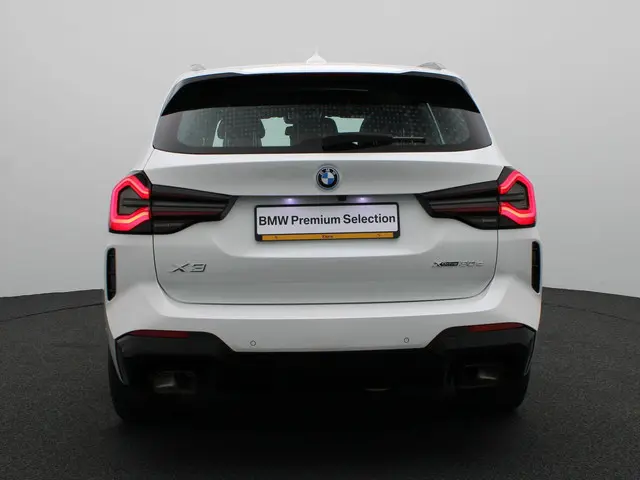 BMW X3 xDrive30e 2022 Hybride Benzine 5