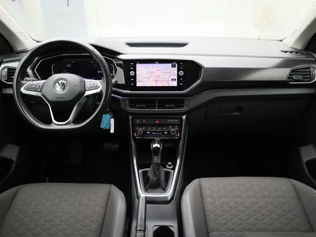 Volkswagen T-Cross 1.0TSI/115PK Style DSG 2019 Benzine 36