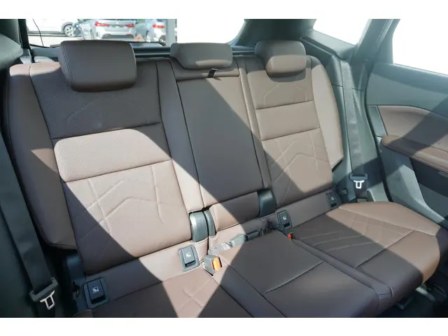 BMW 2 Serie Active Tourer 220i 2024 Benzine 10