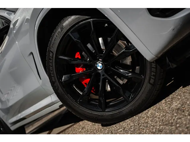 BMW X4 xDrive20i High Executive 2022 Benzine 11