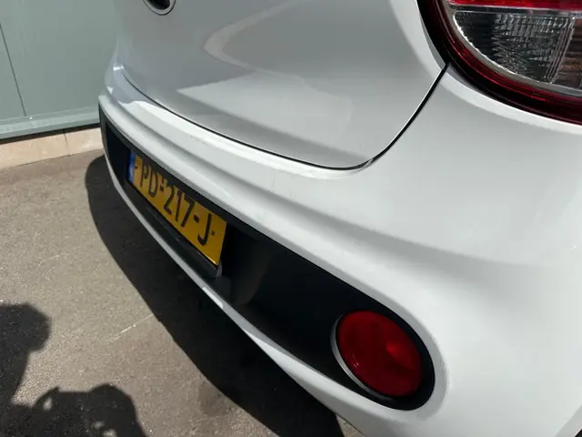 Hyundai i10 1.0i i-Motion AIRCO | NAP ! 2018 Benzine 19