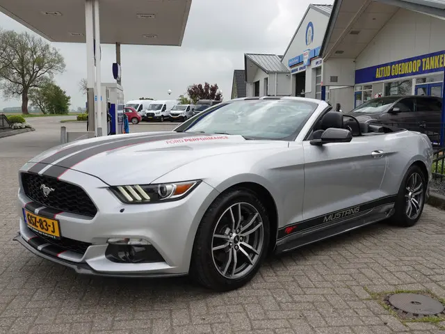 Ford Mustang Convertible 2.3 EcoBoost 310PK 2015 Benzine 16