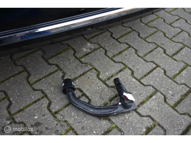 BMW 3 Serie 320i High Executive 2014 Benzine 28