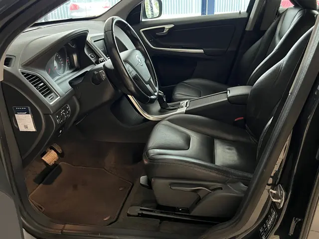 Volvo XC60 2.0 T5 FWD Kinetic TREKHAAK 2015 Benzine 6