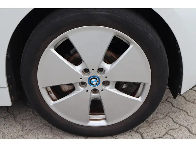 BMW i3 Basis 120Ah 42 kWh 2020 Elektrisch 14