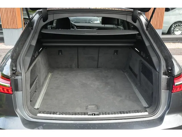 Audi A6 Avant 40 TFSI S edition 2022 Benzine 38