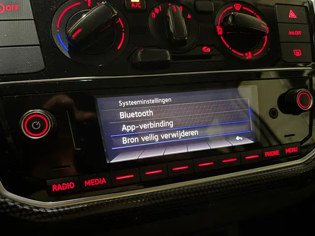 Volkswagen up! 1.0 2020 Benzine 16