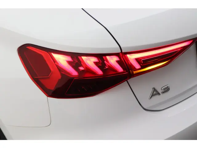 Audi A3 Sportback 30 TFSI Business edition 2020 Benzine 27