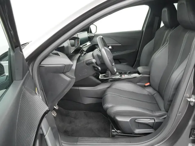 Peugeot 208 1.2 PureTech GT 2023 Benzine 11