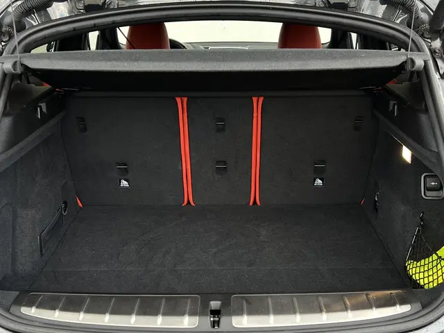 BMW X2 sDrive20i High Executive 2018 Benzine 14