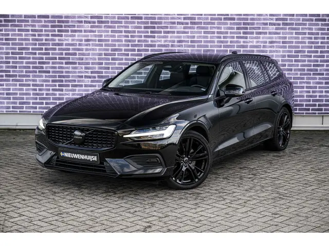 Volvo V60 2.0 B3 Essential Edition 2023 Benzine 15