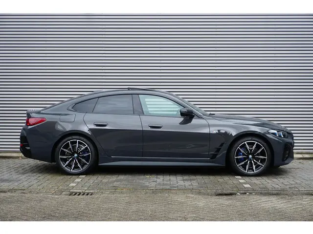 BMW i4 eDrive35 2024 Elektrisch 4