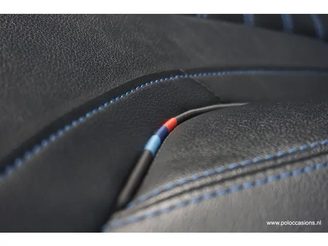 BMW 3 Serie Touring 318i 2020 Benzine 8