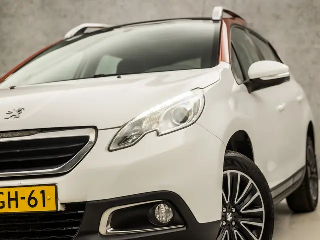 Peugeot 2008 1.2 PureTech Sport 2015 Benzine 14