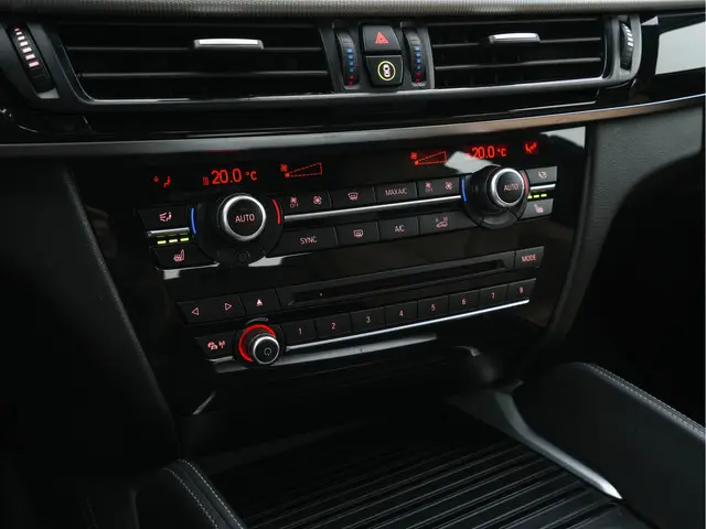 BMW X6 M Sport-Pack 2015 Benzine 13