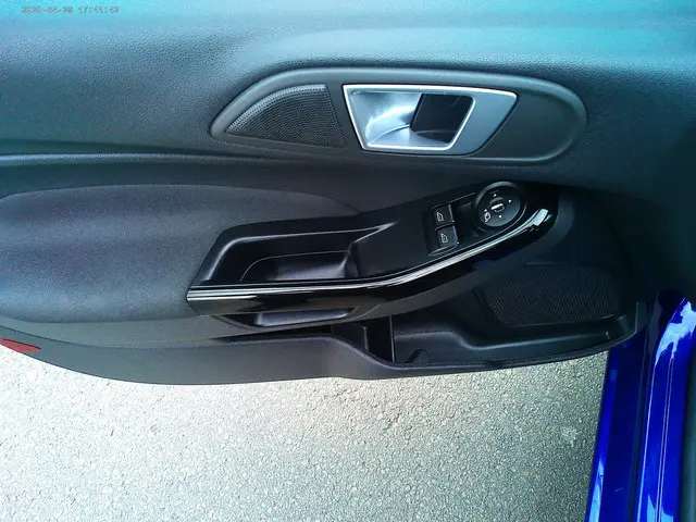 Ford Fiesta 1.0 Titanium (2016 +Airco ) 2016 Benzine 6