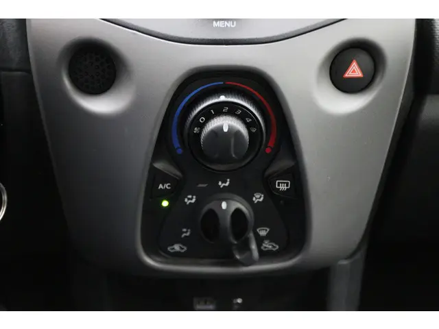Peugeot 108 1.0 e-VTi Active 2020 Benzine 37
