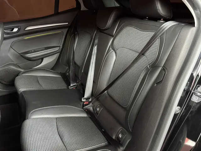 Renault Mégane 1.2 TCe Bose 2018 Benzine 32