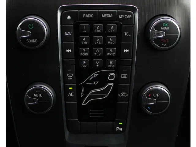 Volvo V40 1.6 T2|Trekhaak|Cruisecontrol|Airco 2014 Benzine 24