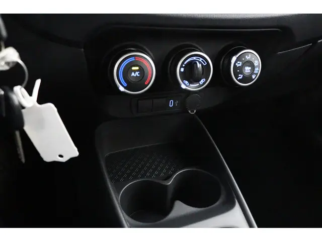 Toyota Aygo X 1.0 VVT-i MT Play 2025 Benzine 15