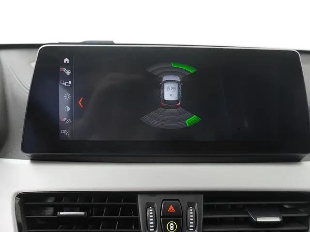 BMW X1 sDrive20i VDL Nedcar Edition 2020 Benzine 17