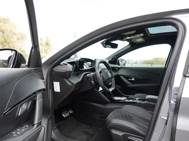 Peugeot e-208 EV GT Pack 50 kWh 2022 Elektrisch 4
