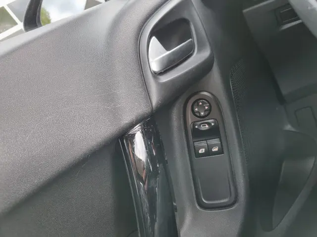 Citroën C3 1.2 PureTech Business 2016 Benzine 13