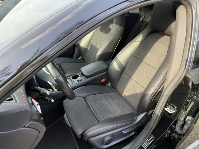 Mercedes-Benz CLA AMG 45 4MATIC Ambition 2017 Benzine 12