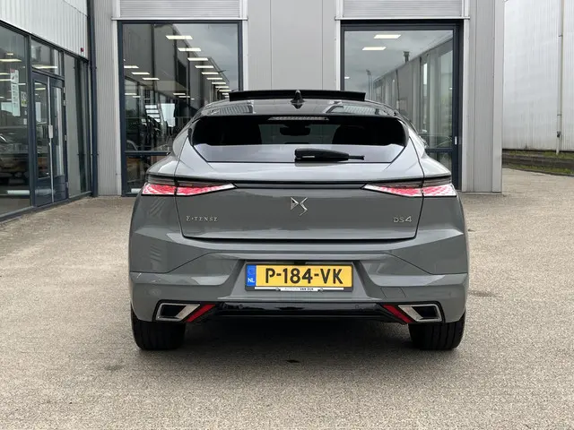 DS DS 4 E-Tense La Première 2022 Hybride Benzine 31
