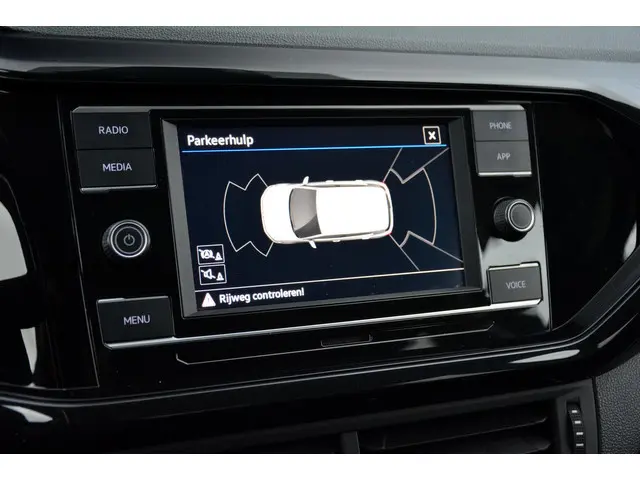 Volkswagen T-Cross 1.0 TSI Life Business 2020 Benzine 29